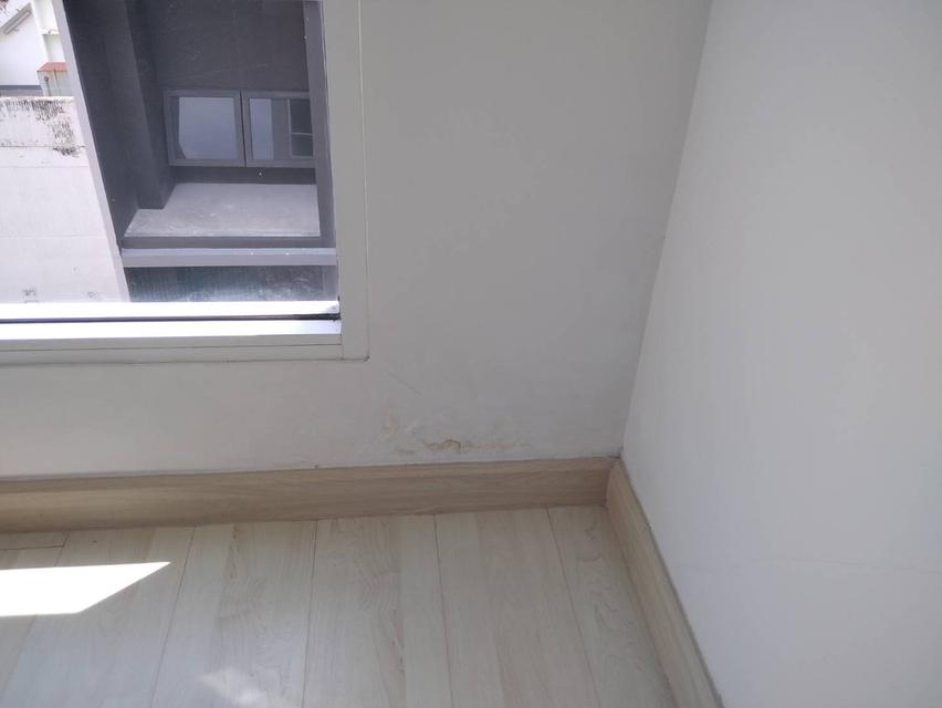 เจ้าของขายเอง !!! คอนโดเงินเหลือ 100,000+ ลาดพร้าว รามคำแหงติด BTS 6