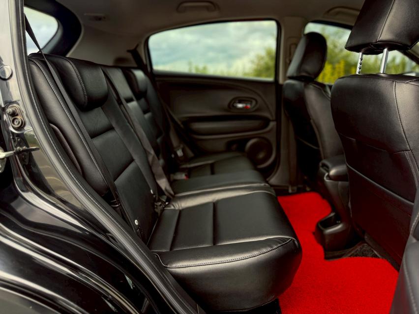 Honda Hrv 1.8 E สีดำ ปี 2015 14