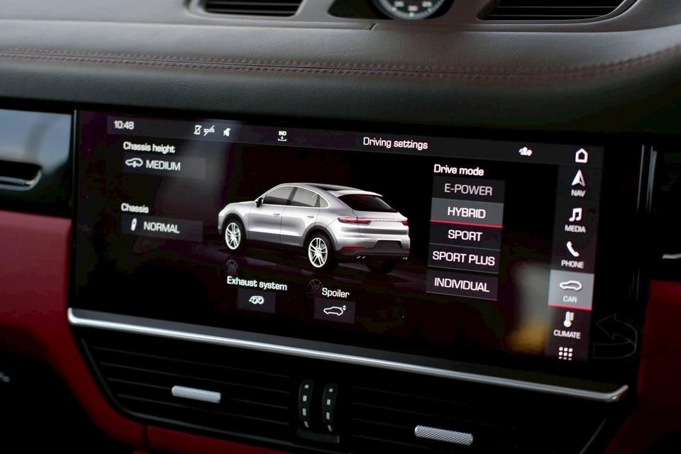 Porsche Cayenne Coupe E-Hybrid 3.0 V6 Turbo 2020 สีขาว รูปที่ 11