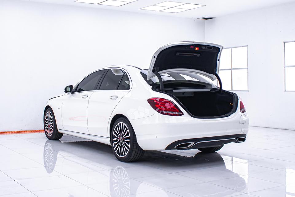 รหัสรถ 1D042 🚘 BENZ C350e 2.0 EXCLUSIVE ปี 2019 13
