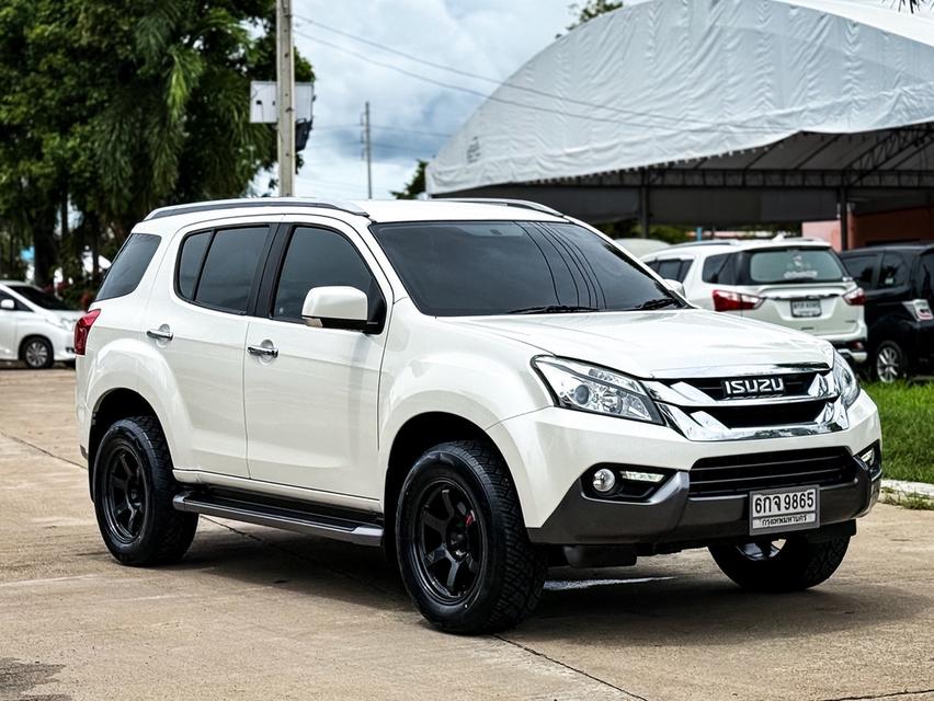 ISUZU MU-X 3.0 Top Navi 2WD AT ปี16-17เกียร์ออโต้