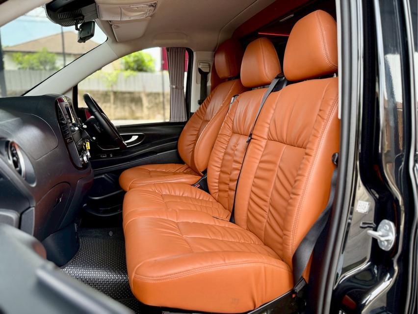 ปี 2022 BENZ VITO, 119 CDI โฉม ปี22-ปัจจุบันสีดำ เครื่องยนต์ดีเซล 7