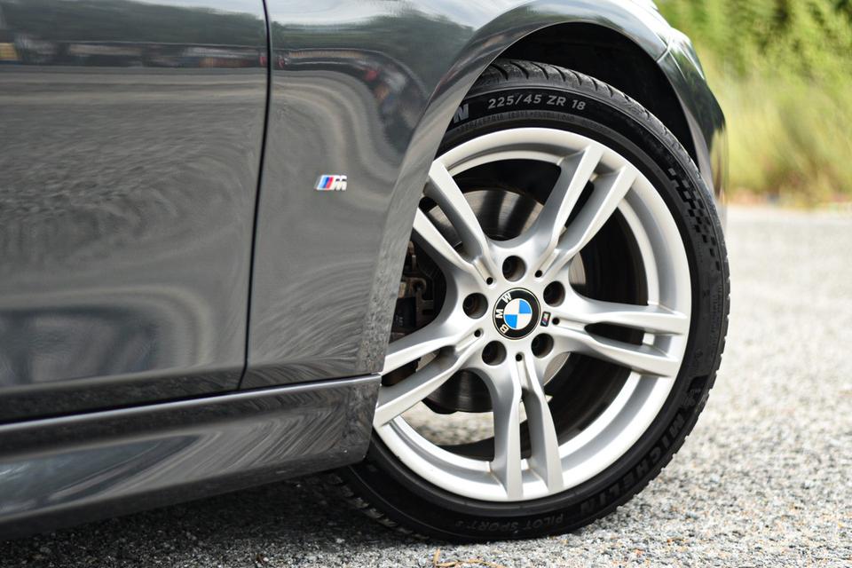 Bmw 320d M SPORT 6