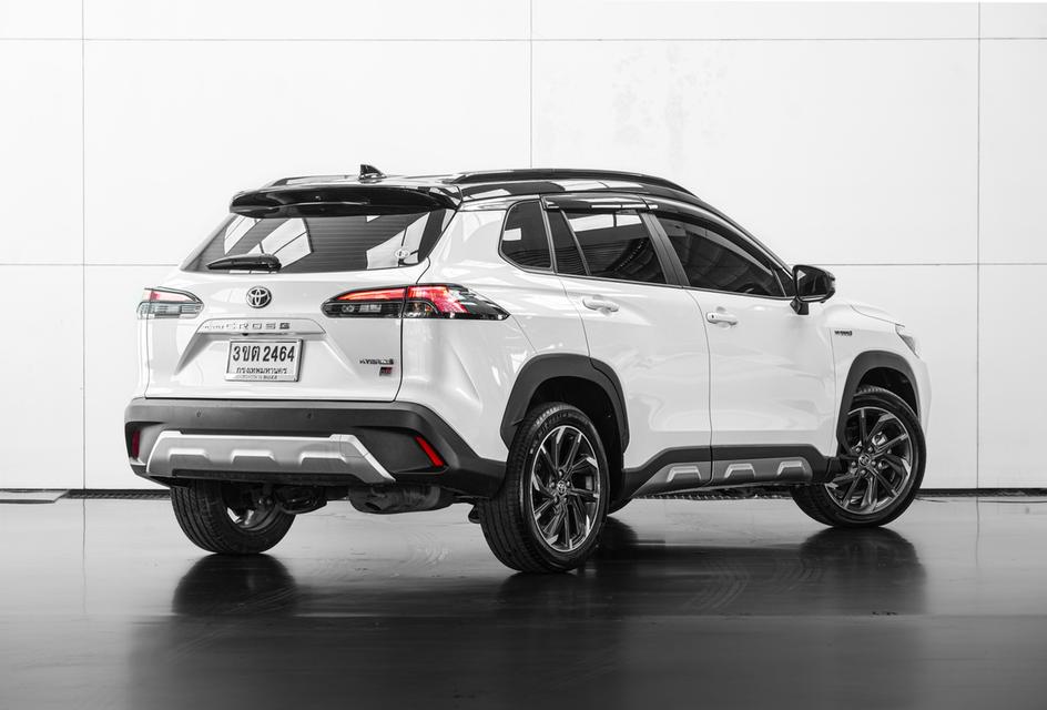 2022 Toyota Corolla Cross 1.8 Hybrid Premium Safety GR Sport SUV สีขาว เลขไมล์ 47175 กม.