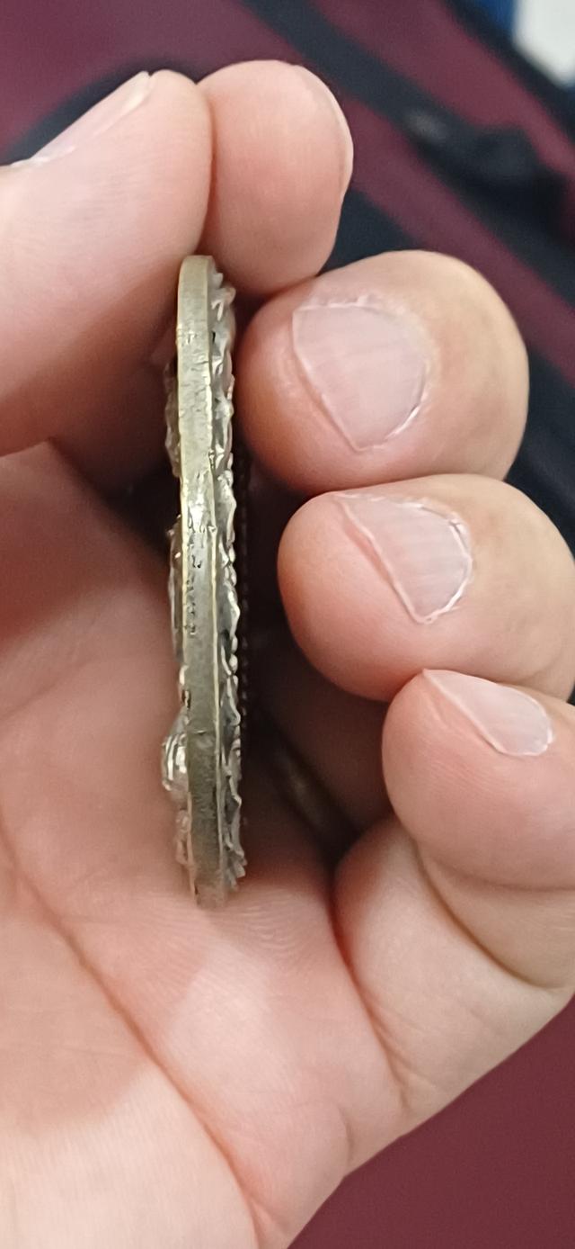 เหรียญโคตรเศรษฐีปี49 เนื้ออัลปาก้า 3.2ซม. รูปย่อยที่ 4