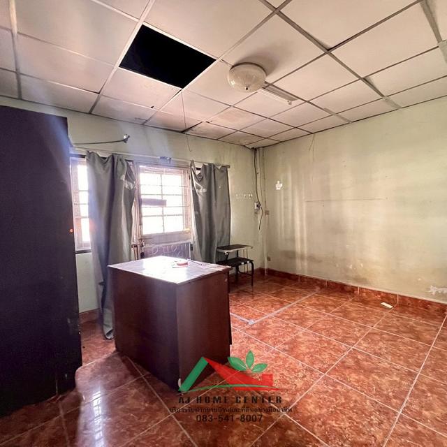 ขายตามสภาพถูกที่สุด3.99ล้าน ทาวน์เฮ้าส์3ชั้น 17ตรว. ซ.วิภาวดีรังสิต10 เหมาะซื้อไปปรับปรุง 3