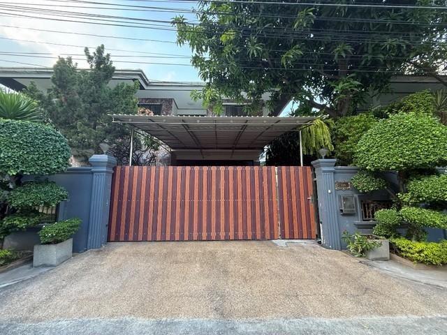 PB5321 ให้เช่าบ้านเดี่ยว 2ชั้น ทำเลทาวน์อินทาวน์ หมู่บ้านธารารมณ์ หัวหมาก ซอยรามคำแหง43/1 ติดกับโรงเรียนบดินทร์เดชา  1