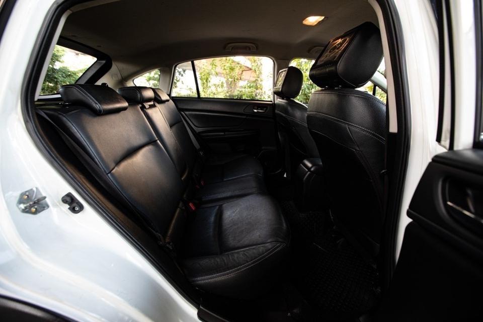 Subaru Xv 2.0i AWD สีขาว ปี 2014 มือเดียวป้ายแดง 11