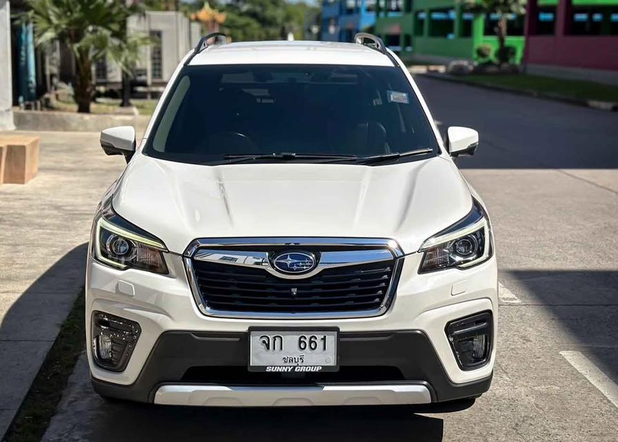 Subaru Forester 2.0 i-S EyeSight AWD 2020 สีขาว  10