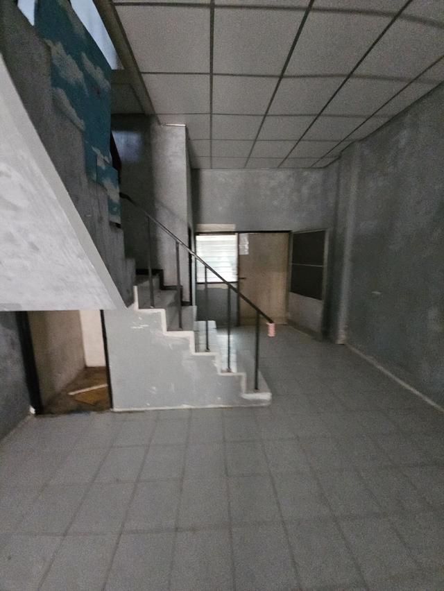 ขายทาวน์เฮ้าส์ หมู่บ้านบุษบาวิลล์ นนทบุรี ฿ 1,100,000  ขายทาวน์เฮ้าส์ หมู่บ้านบุษบาวิลล์ (Butsaba Ville)  บ้านเลขที่ 89/115 ซอย 2 ซ.บางรักน้อย 1/3 ท่า 4