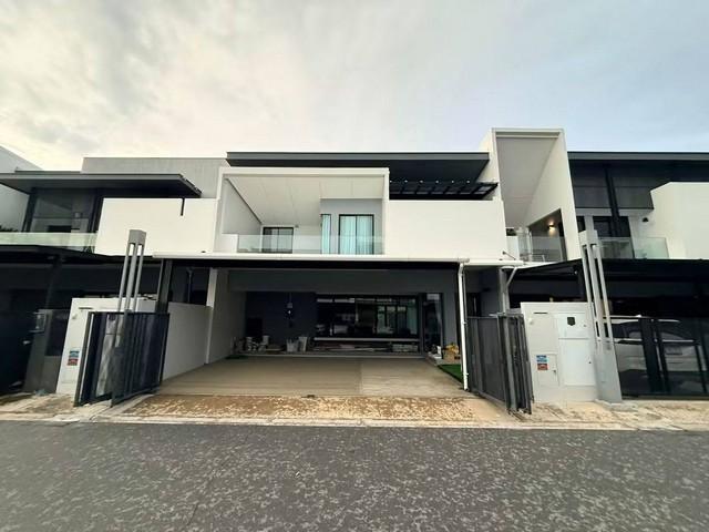 HR 10481 ให้เช่าบ้านเดี่ยว 2 ชั้น 225 ตรม. โครงการวีเว่ บางนา กม.7 Vive bangna km.7 ใกล้เมกะบางนา เพียง 150 เมตร 1