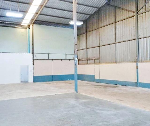 ทำเลเลียบมอเตอร์เวย์ฝั่งตะวันตก มอเตอร์เวย์บางปะอิน 1.4 กม. ให้เช่าโกดังพื้นที่ 360 ตร.ม. ตลาดบึงคำพร้อย 900 ม. ตลาดนานา 6