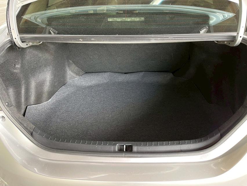 ขาย Toyota Altis 1.8E ปี15 11