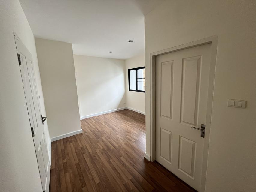 ทาวน์โฮม 3 ชั้น หมู่บ้านไพร์ม เกษตร-นวมินทร์ 16