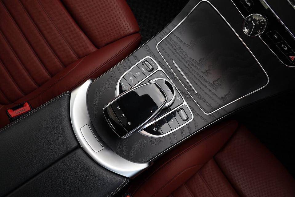 BENZ C200 Coupe Amg Dynamic ปี 2019 10