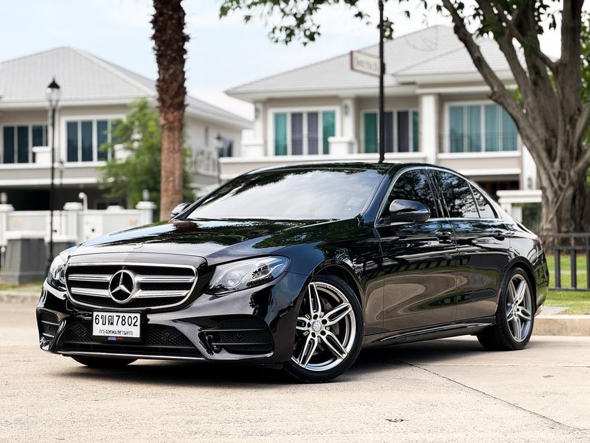 รหัสรถ AVA7802 🌟 Mercedes Benz E220d (ดีเซล) AMG Top