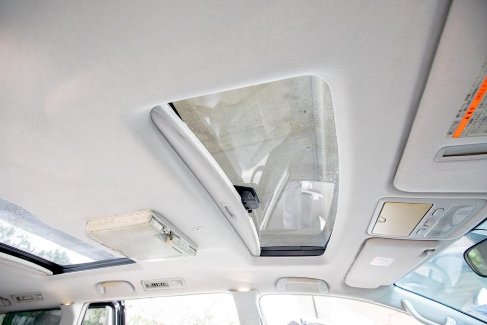 TOYOTA ALPHARD 2.4 G Sunroof ปี 2005 สภาพดี 14