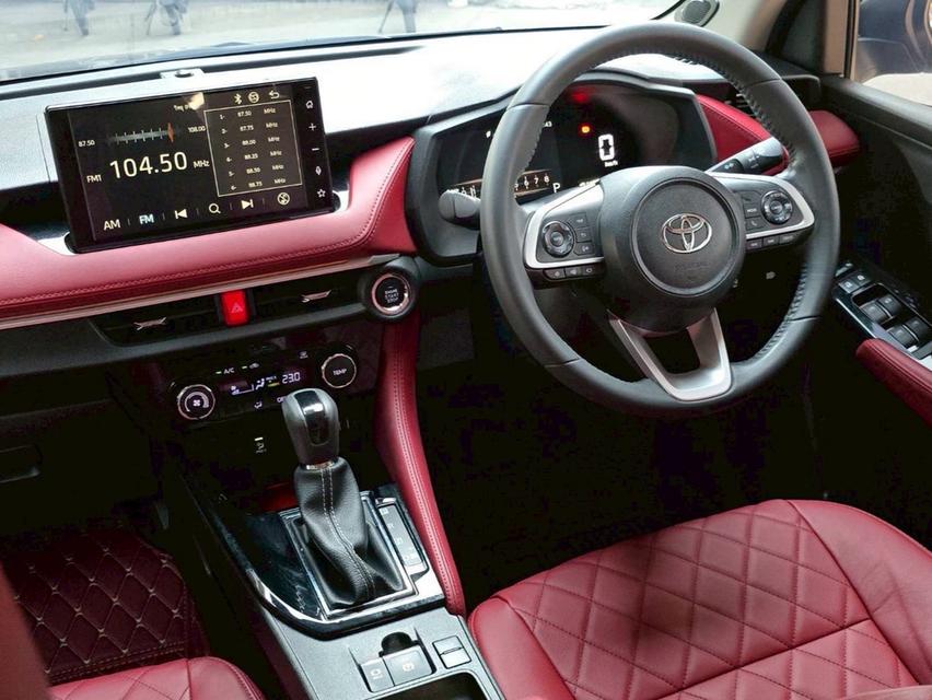 Toyota Yarua Aitv 1.2Premium ปี24 10