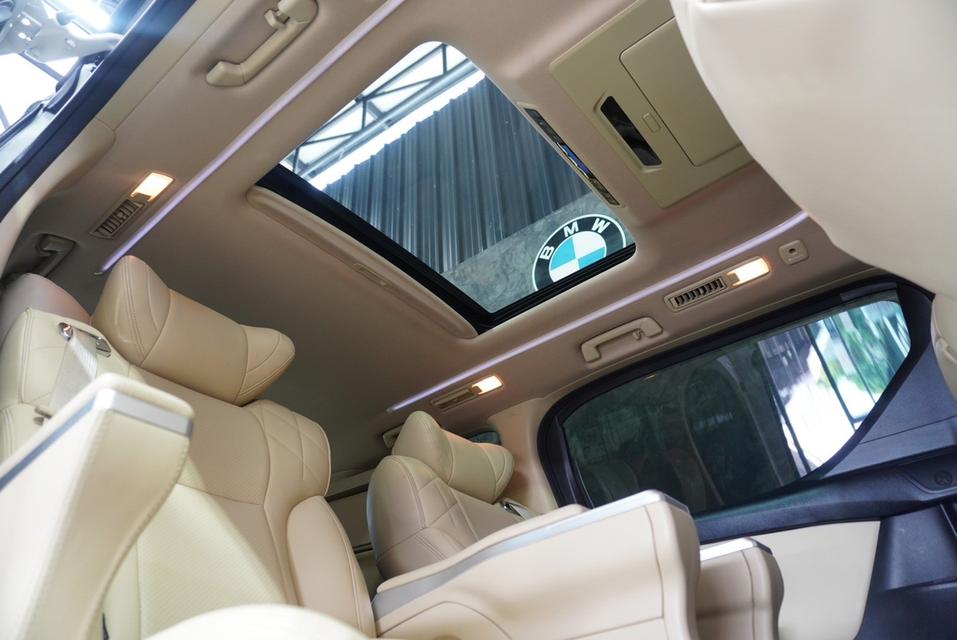 รหัสรถ JRS5189 เข้าใหม่ กับ Toyota Alphard 30 hybrid 2019 สีขาว  13