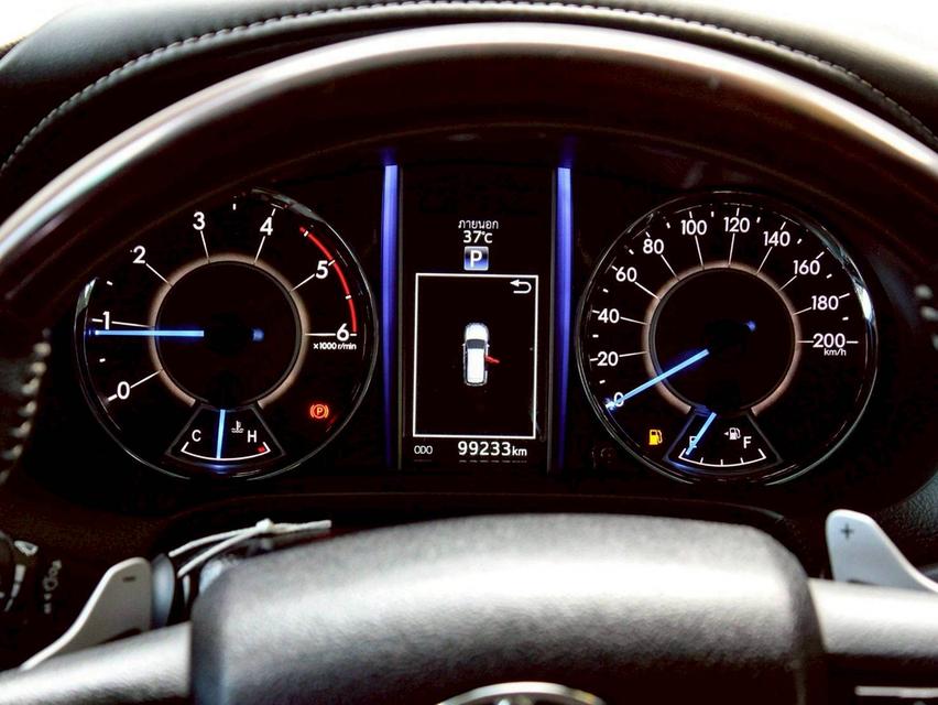 TOYOTA FORTUNER2.8 V 2WD ปี 2017 โฉม ปี15-ปัจจุบัน 14
