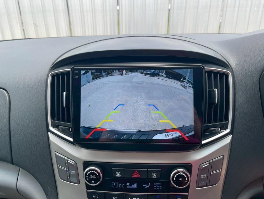 Hyunda H1 2.5 Elite ปี 18 สภาพสวย 6