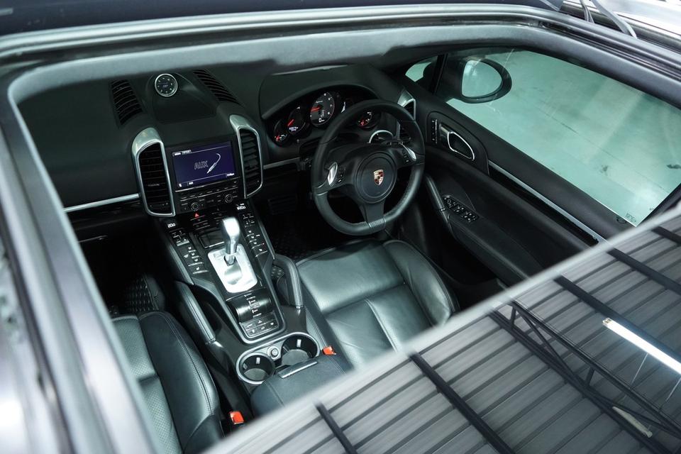 รหัสรถ JRS938 📌 Porsche Cayenne Hybrid 2013 9