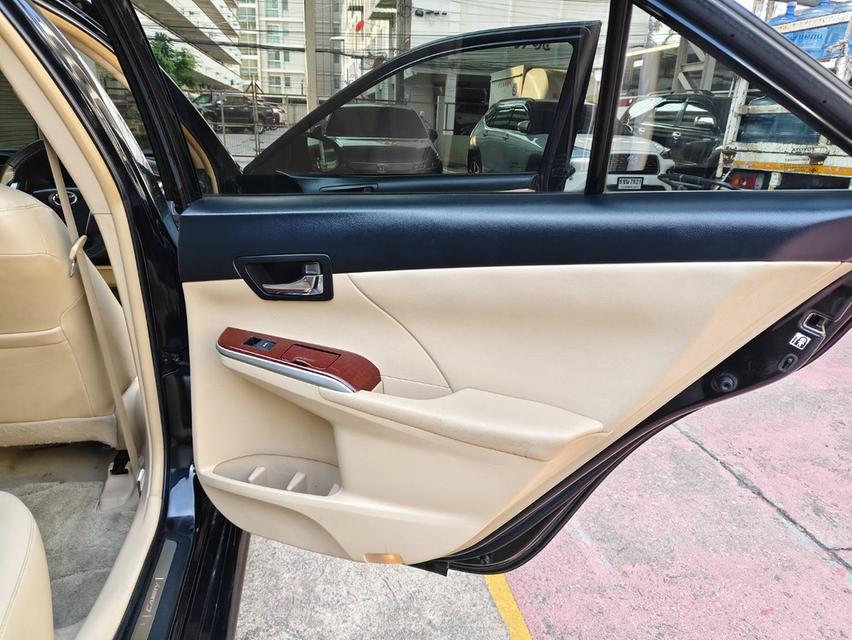 Toyota Camry 2.0G ปี 2012 15