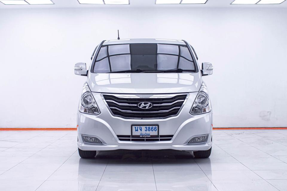 HYUNDAI H-1 2.5 DELUXE 2009  2