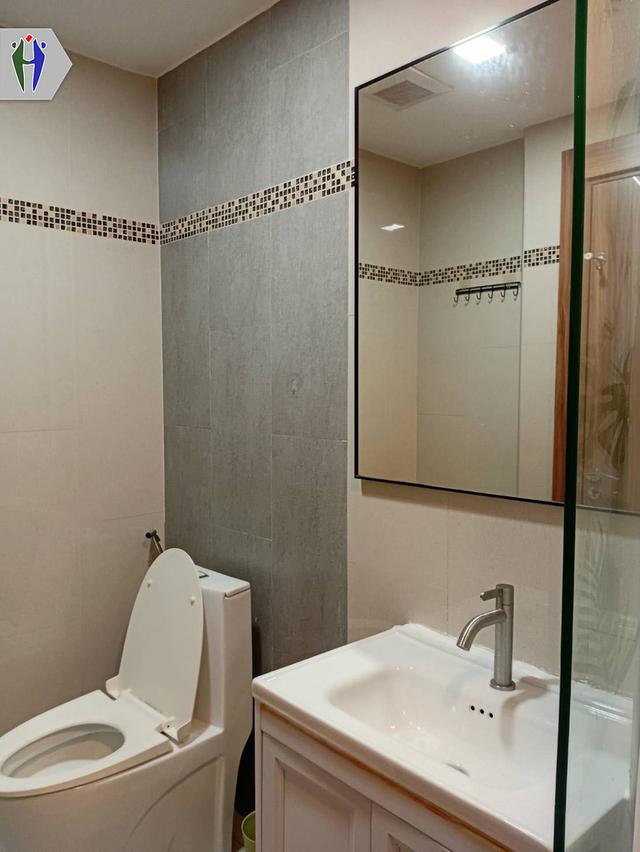 คอนโดลากูน่า3 มัลดีฟส์ ให้เช่า 7500 บาท •	ขนาด 23 ตารางเมตร สตูดิโอ, 1 ห้องน้ำ •	ทีวี, เครื่องปรับอากาศ, ตู้เย็น  •	ระเบียงวิวนอก •	ฟรีสระว่ายน้ำ, ฟิต 9