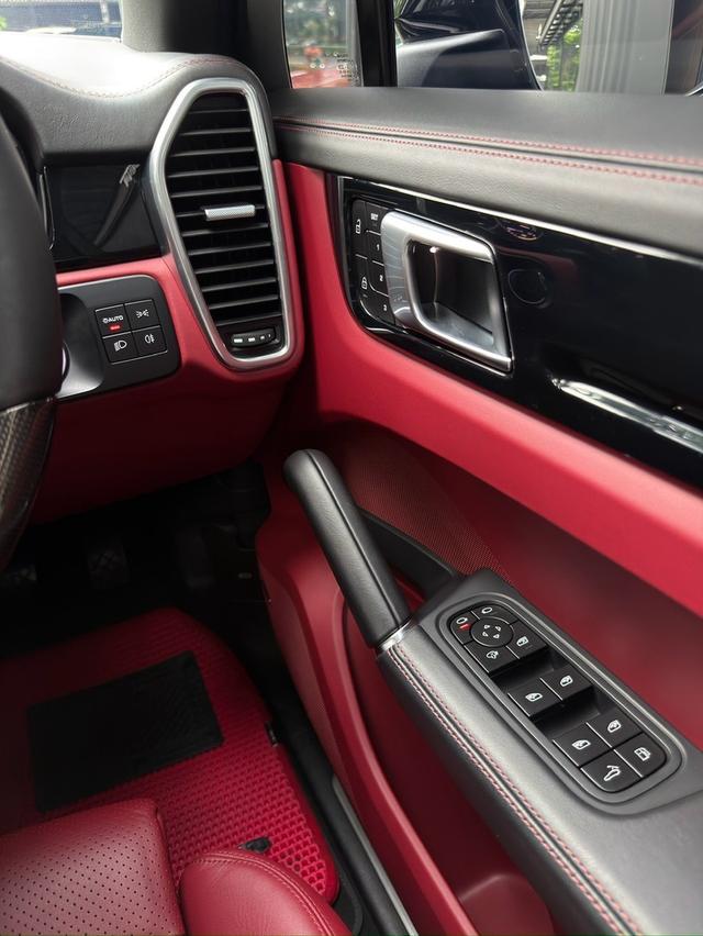 Porsche Cayenne E-HybridYear : 2022Mileage : 23,947 km รูปที่ 7