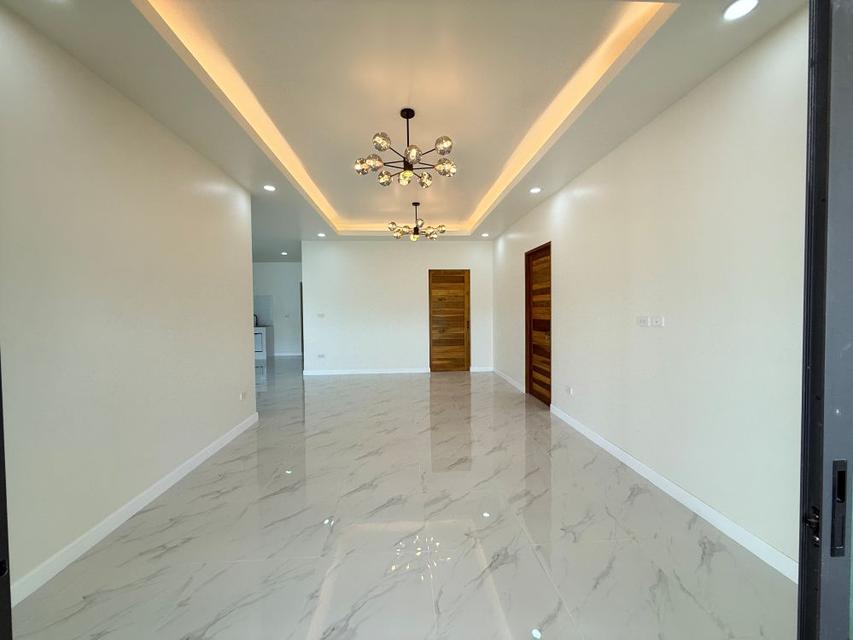 ขายหมู่บ้านมันดาราวิลล่า ถลาง - ย่าจันทร์ บ้านหลังใหญ่ พื้นที่เยอะ สะดวกสบาย จัดสวนสวยเต็ม 7