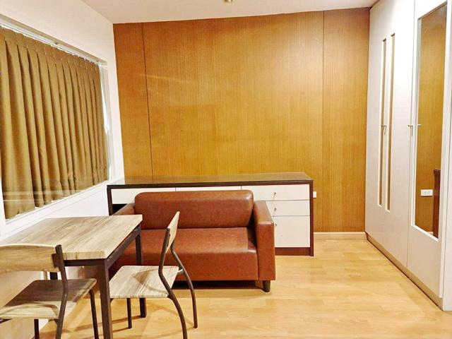 BTS เซนต์หลุยส์ 200 ม.เซ็นทรัล บางรัก 1.5 กม.ให้เช่าคอนโดชั้น10 48ตร.ม. .2แอร์ พร้อมเฟอร์ฯ 1 นอน 1 น้ำ ถ. สาทรใต้ 3