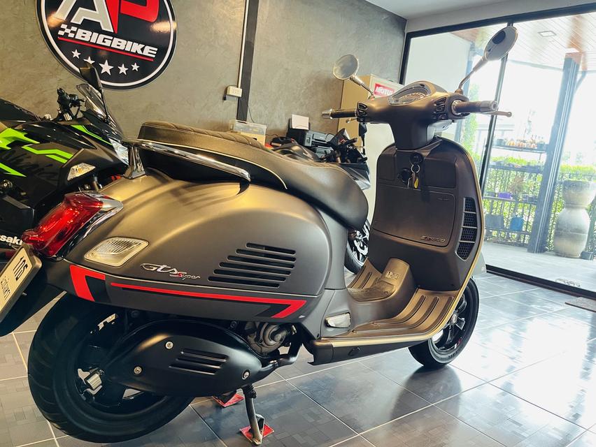 Vespa300GTS Super/2019 3