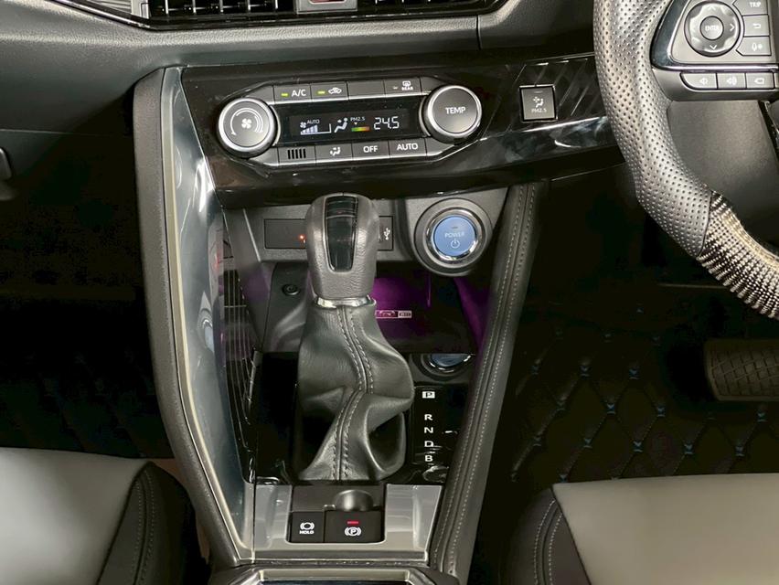 TOYOTA YARIS CROSS 1.5 HEV PREMIUM LUXURY ปี 2024 14