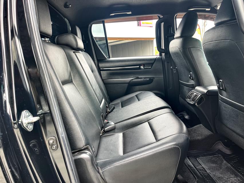 ขาย Toyota Revo 2.4Prerunner ปี19 12