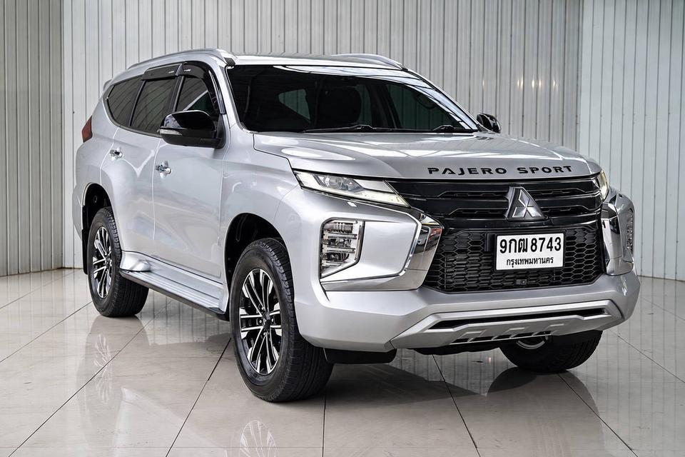 MITSUBISHI PAJERO SPORT 2.4 GT Premium 2WD ปี 2019 สีเทา โฉม ปี15-ปัจจุบัน