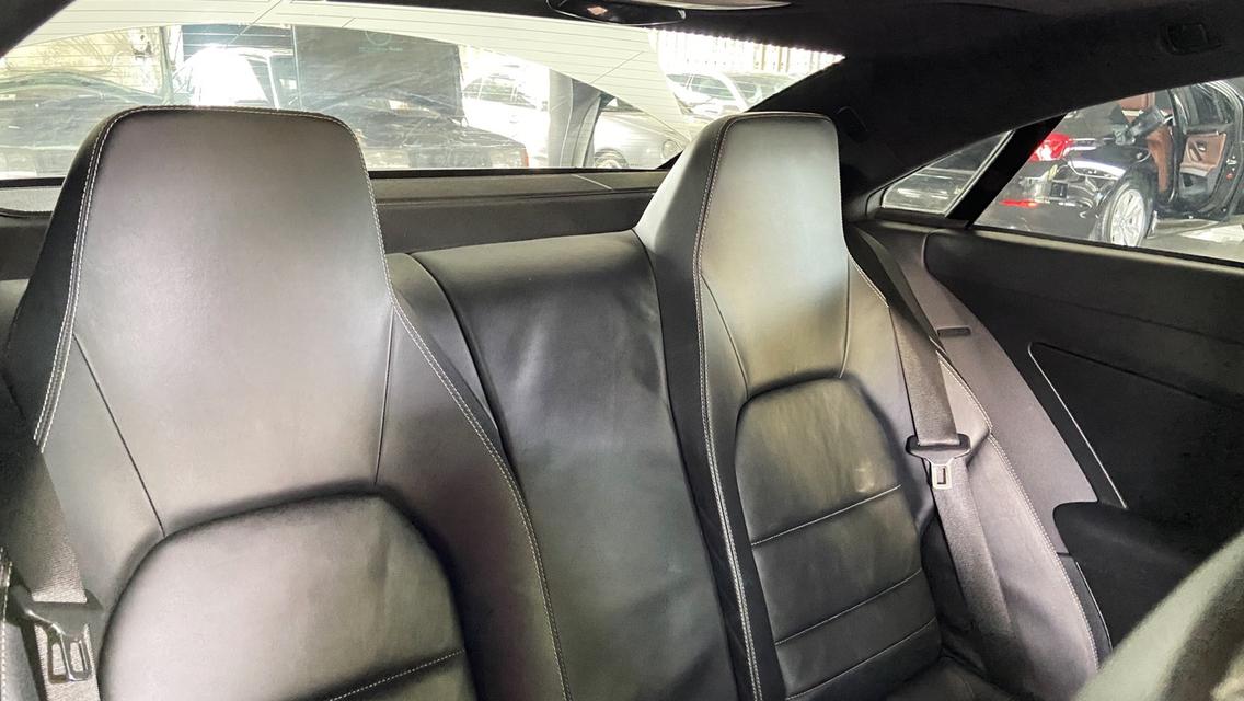 Mercedes-Benz E250CDI Coupe 9