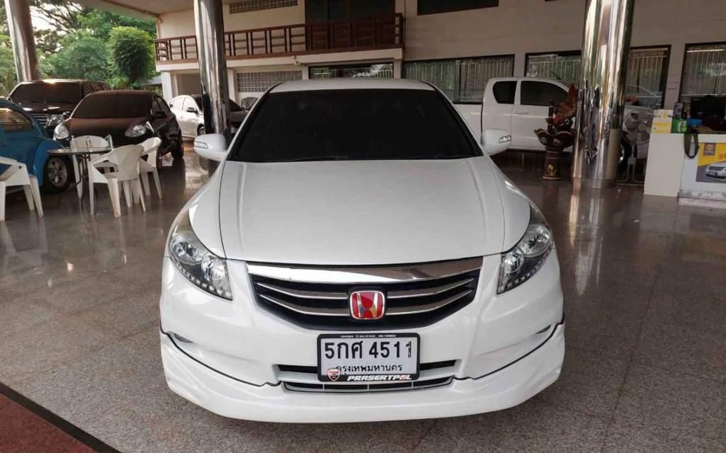 รถยนต์ Honda Accord ปี 2010