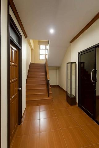 ขายโฮมออฟฟิศ 3 ชั้น (รวมชั้นดาดฟ้า) เนื้อที่ 82 ตารางวา อ.บ้านบึง จ.ชลบุรี 5