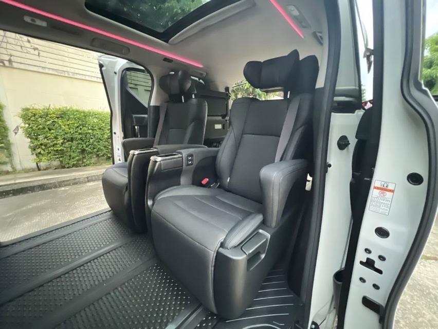 Toyota ALPHARD 2.5 SC PACKAGE  ปี 2020 สีขาวมุก 13