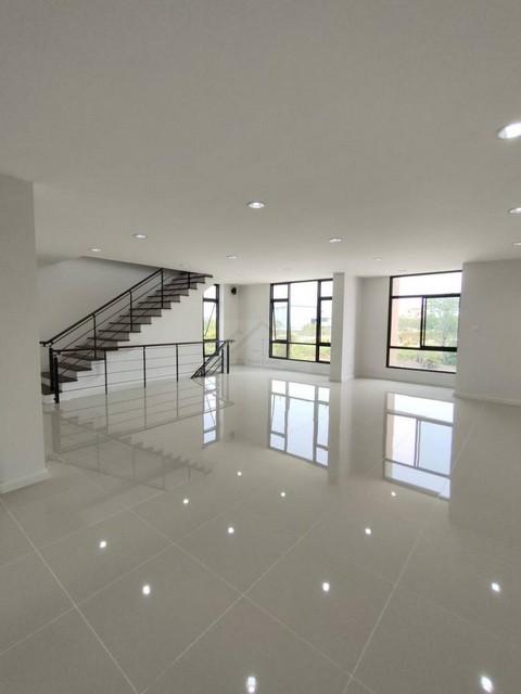 ให้เช่าโกดัง พร้อมโฮมออฟฟิศ 3 ชั้น 450 ตรม ย่านบางใหญ่ นนทบุรี ซอยกันตนา ใกล้ รพ.บางใหญ่ เหมาะทำโฮมออฟฟิศ และเก็บสินค้า  7