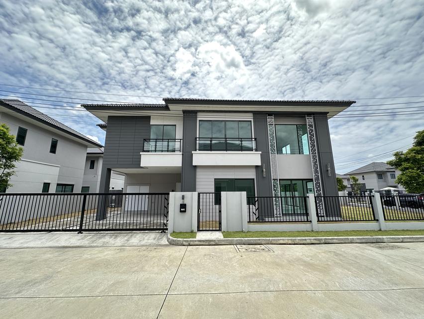 ขายบ้านเดี่ยว 2 ชั้น โครงการชีวารมย์ นครอินทร์ ที่ดิน 94.5 ตรว. 290 ตารางเมตร 1