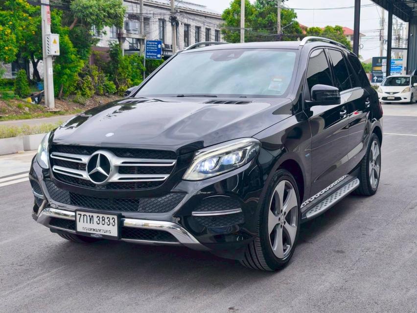 รหัสรถ KPV3833 2018 BENZ GLE-500e สีดำ