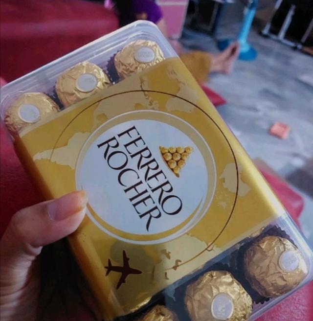 Ferrero Rocher 2