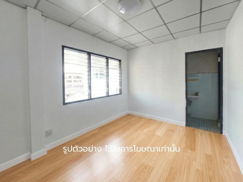 บ้านแฝด 2.79 ล้านบาท! ทำเลโคตรสะดวก ติดถนนติวานนท์ ใกล้ Central แจ้งวัฒนะ และ BTS สถานีปากเกร็ด! 11