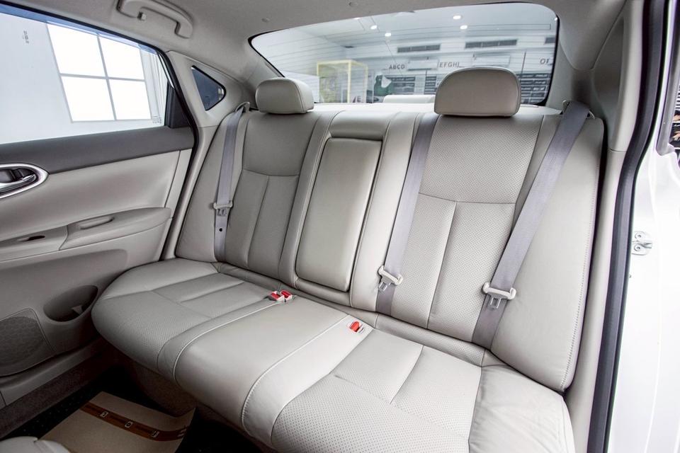 รหัสรถ 1D817 NISSAN SYLPHY 1.6V 2016 5