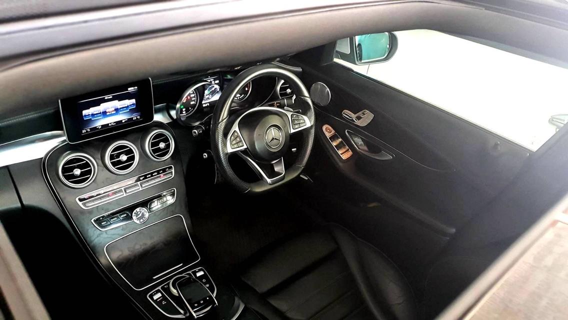Mercedes-Benz C300 AMG topสุดในซีรีย์ พร้อมใช้ · Sedan · ขับไปแล้ว 140,000 กิโลเมตร รูปที่ 7