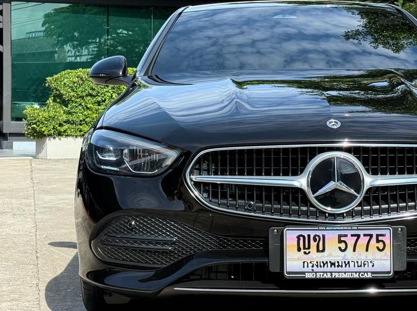 2023 BENZ C220D W206 รถมือเดียวออกป้ายแดง รถวิ่งน้อย ไม่เคยมีอุบัติเหตุ วารันตีศูนย์ยังเหลืออีกนานครับ 7