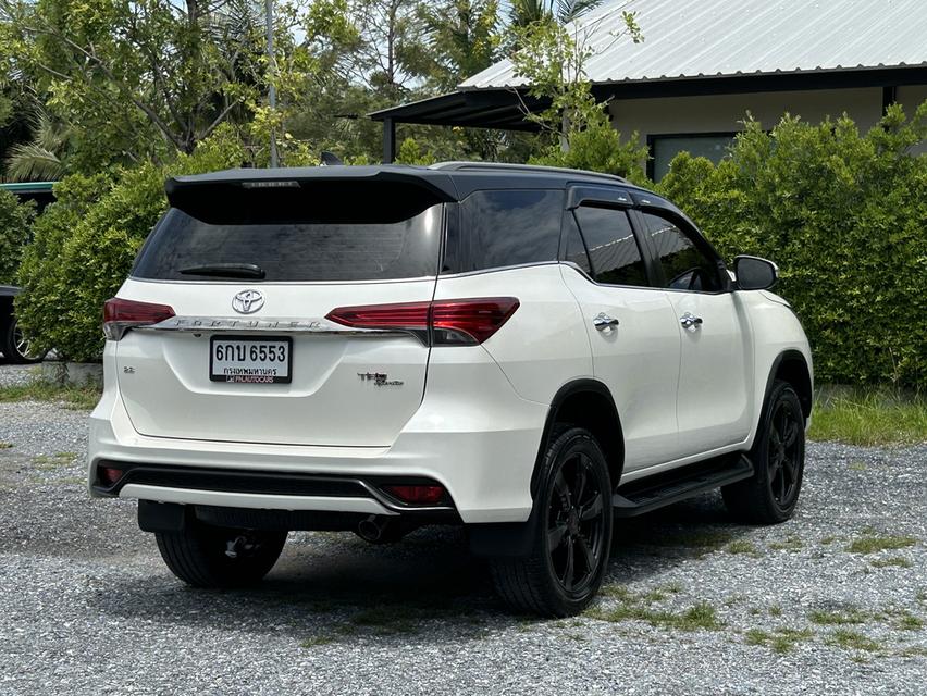 TOYOTA FORTUNER 2.8 TRD SPORTIVO 2WD AT ปี2017 รูปที่ 10