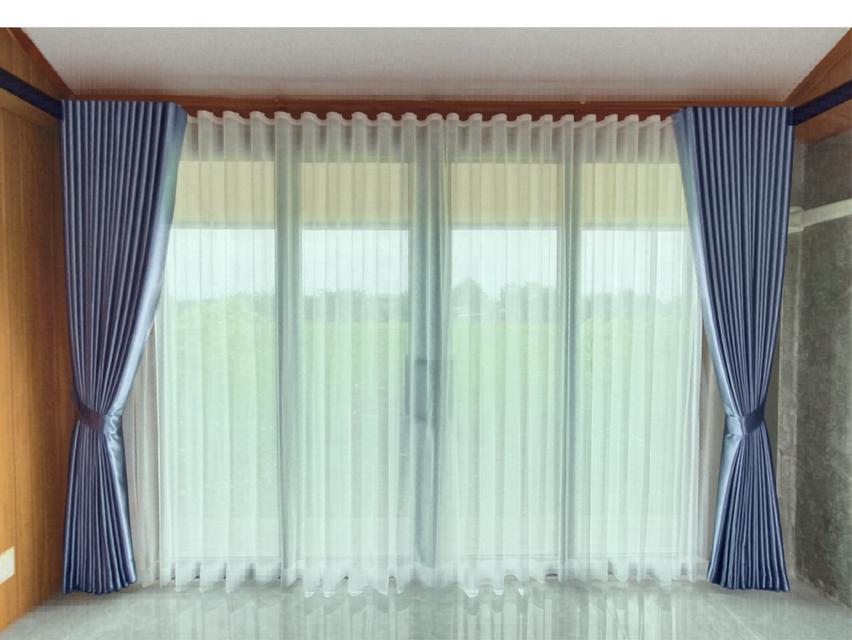 Siriwanit decorative บริการจำหน่ายผ้าม่าน และพร้อมติดตั้ง วอลเปเปอร์ ฟลิ์มกรองแสง ม่านม้วน ม่านปรับแสง มูลที่ไม้ รูปที่ 8